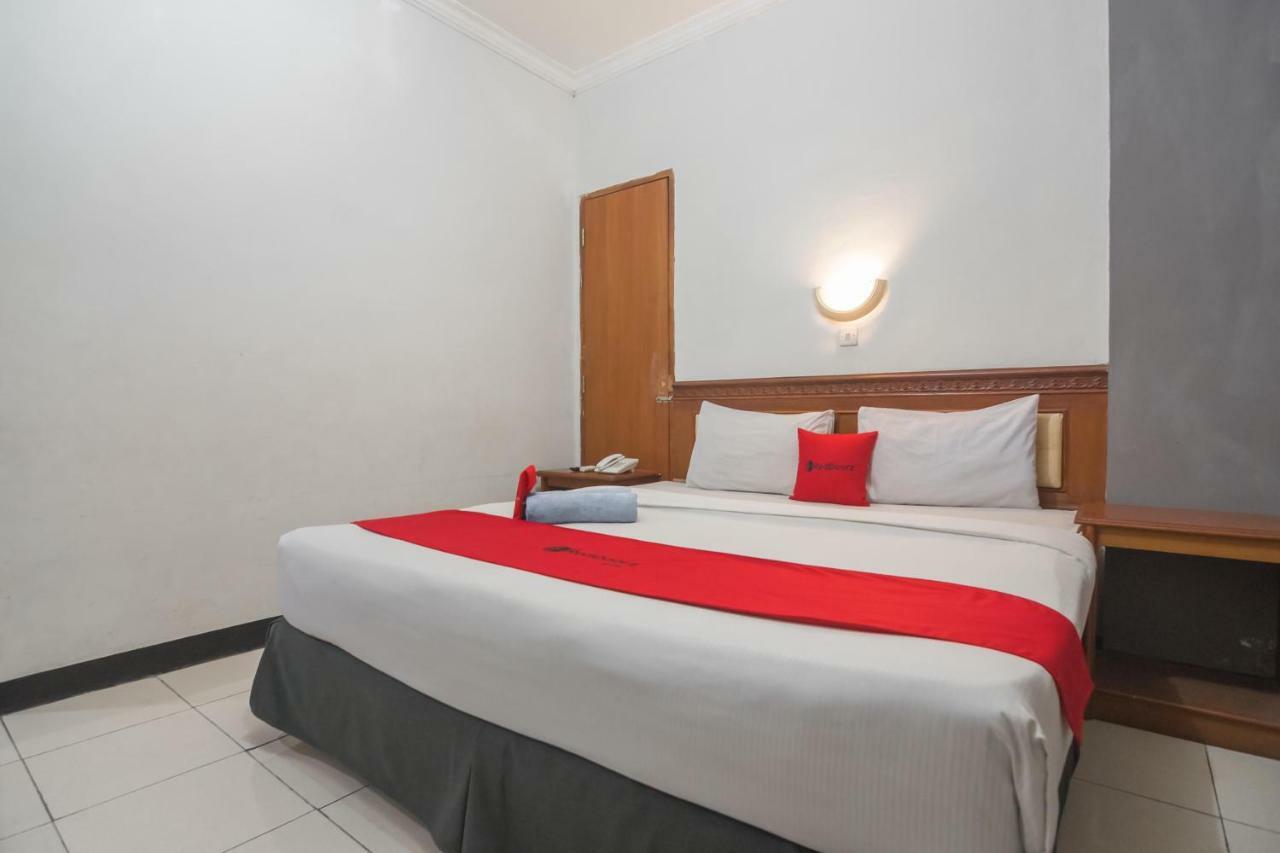 Reddoorz @ Cihampelas Bandung Luaran gambar