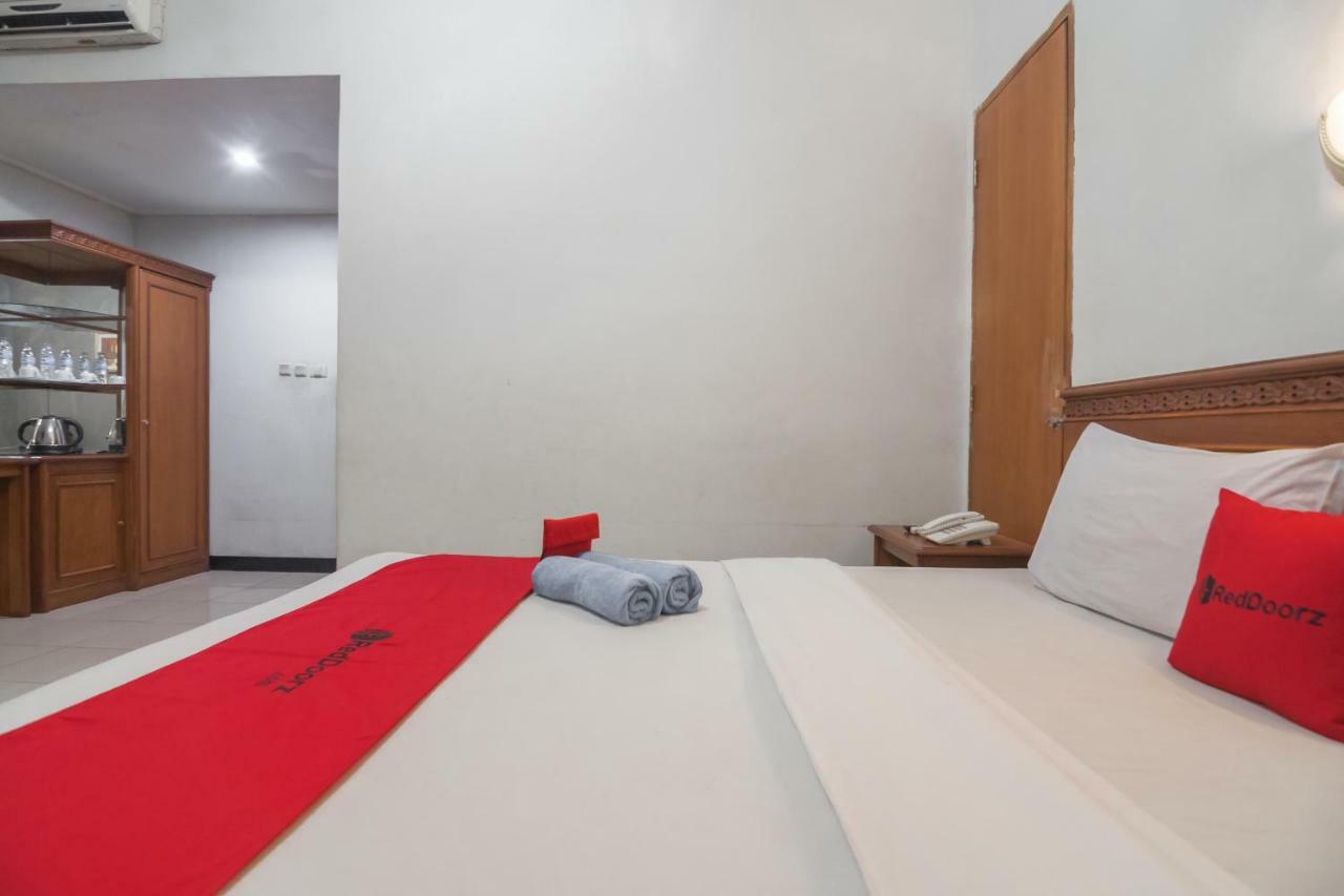 Reddoorz @ Cihampelas Bandung Luaran gambar
